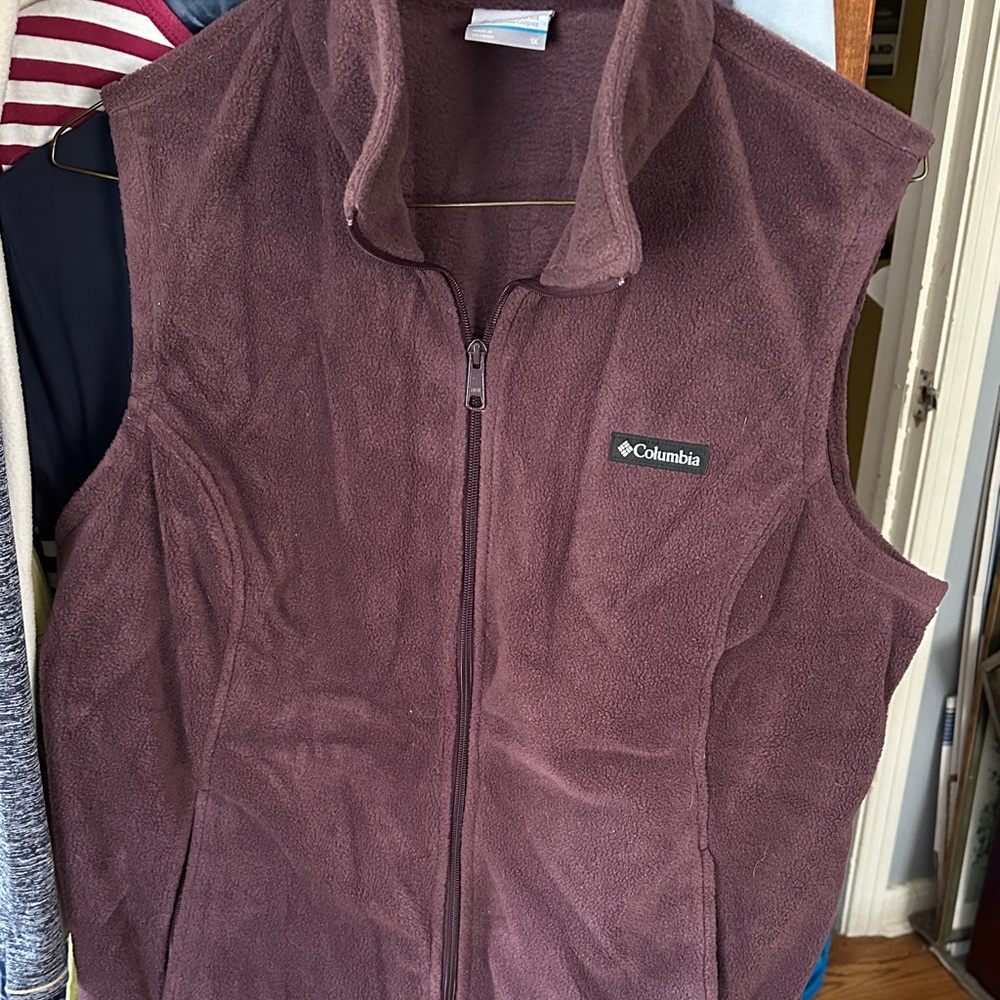 Columbia Women's Maroon Fleece Vest